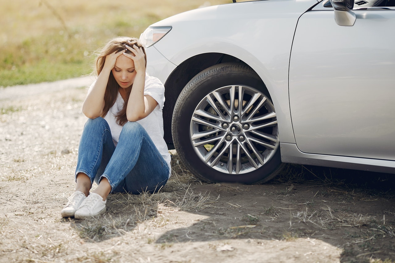 Kolizja podczas wynajmu samochodu – jakie informacje musisz uzyskać od sprawcy wypadku?
