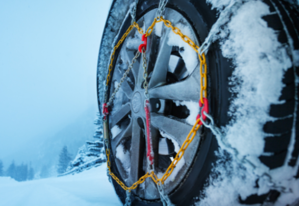 Łańcuchy na koła – jak i kiedy możemy je założyć?