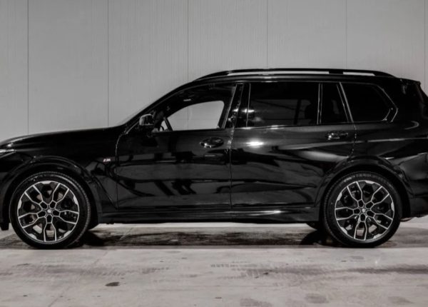 wynajem aut warszawa bmw X7